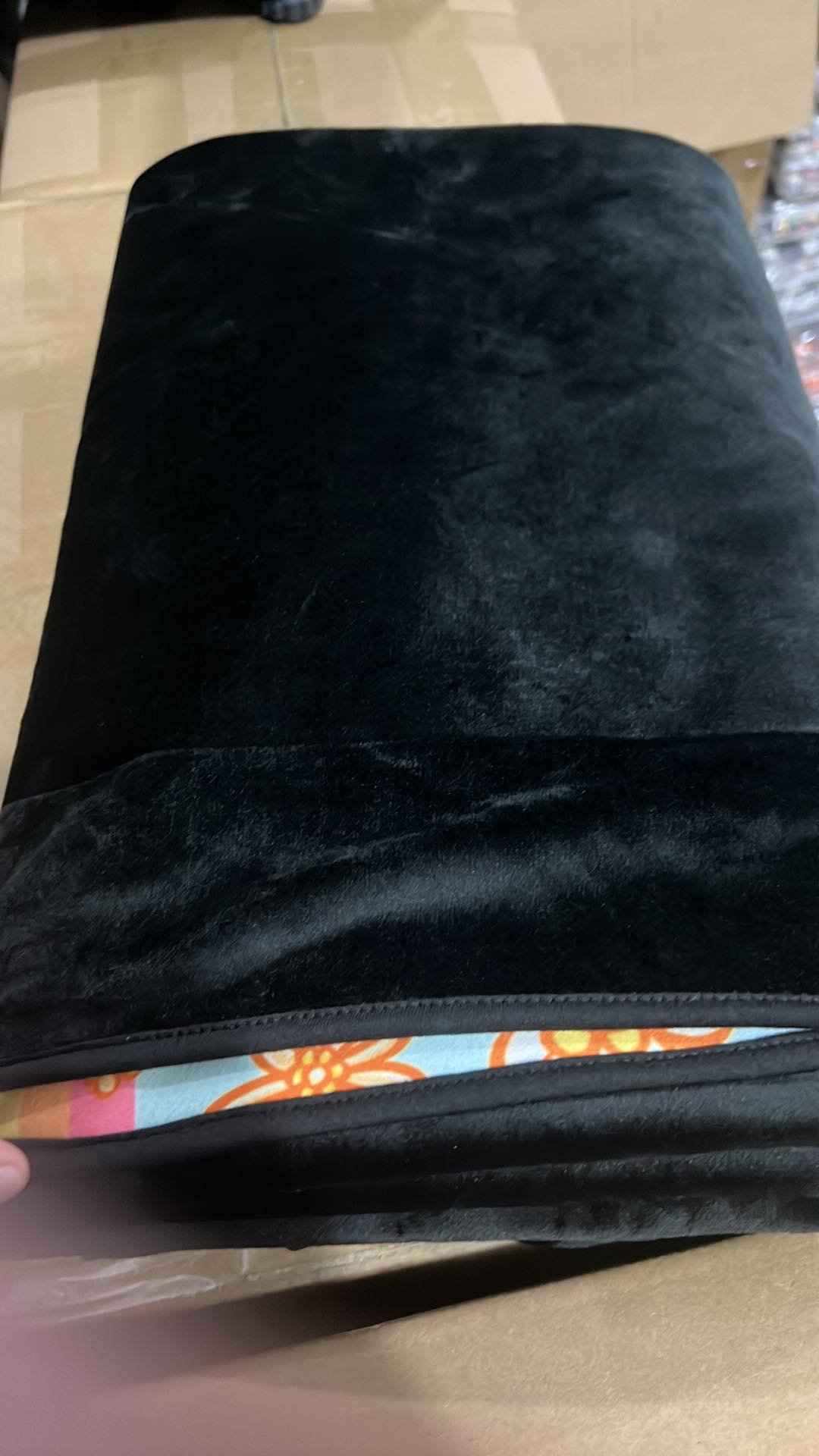 JINX - SOFT BLACK FLEECE THROW BLANKET