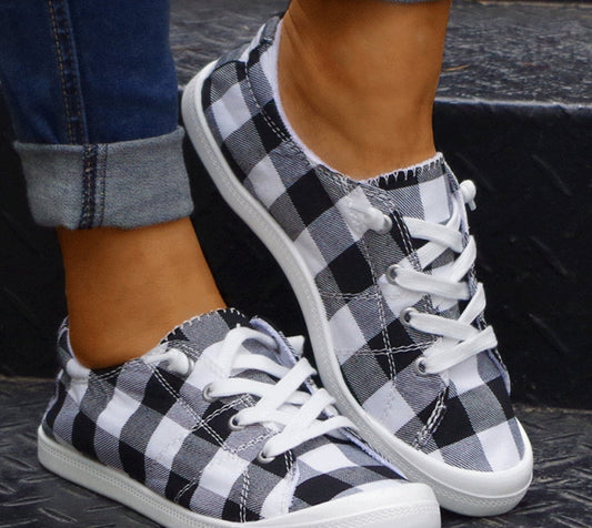 SUMMER SNEAKER -BLACK PLAID