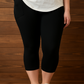 SOLID BLACK POCKET CAPRI LEGGINGS