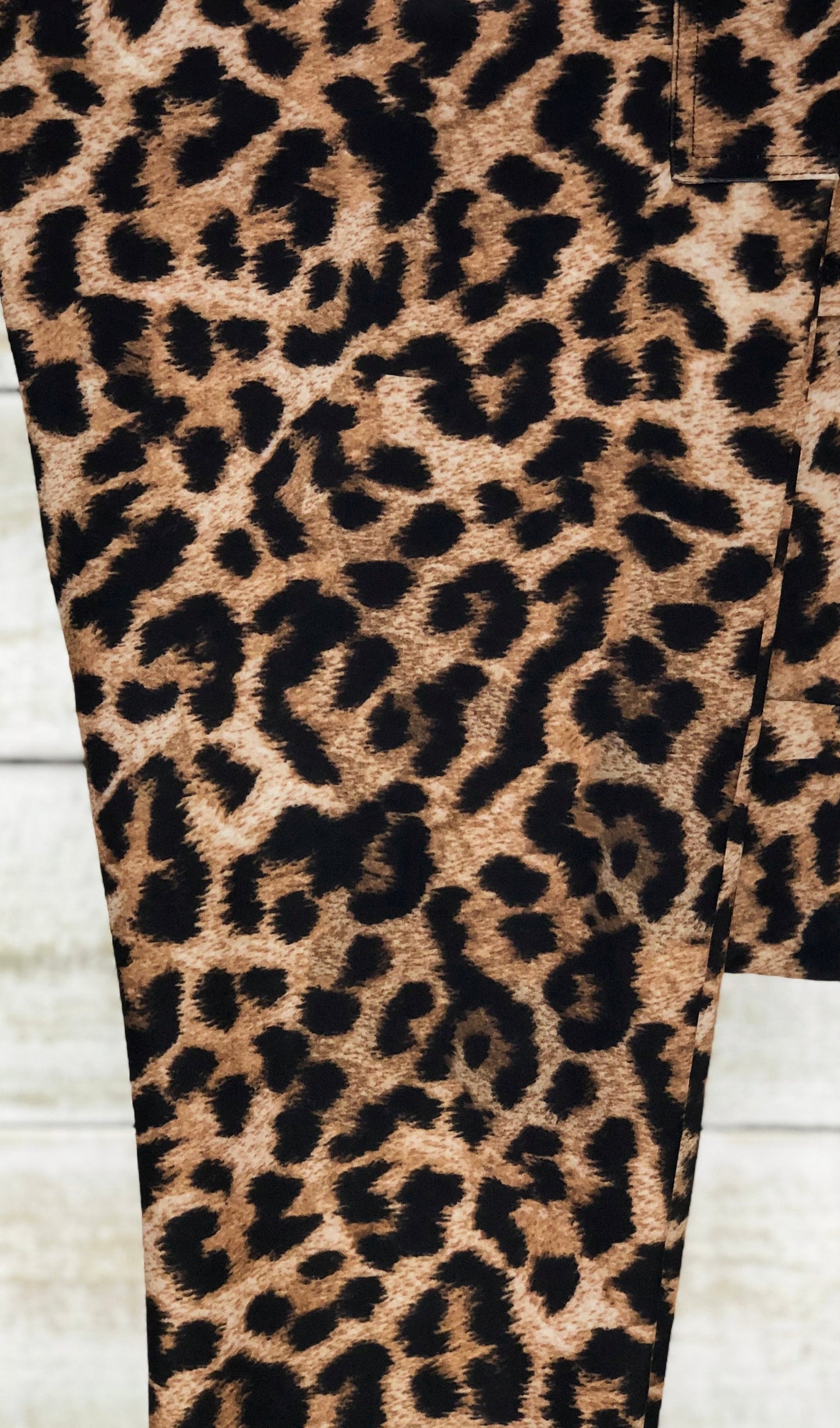 RTS - Leopard Print Leggings w/ Pockets